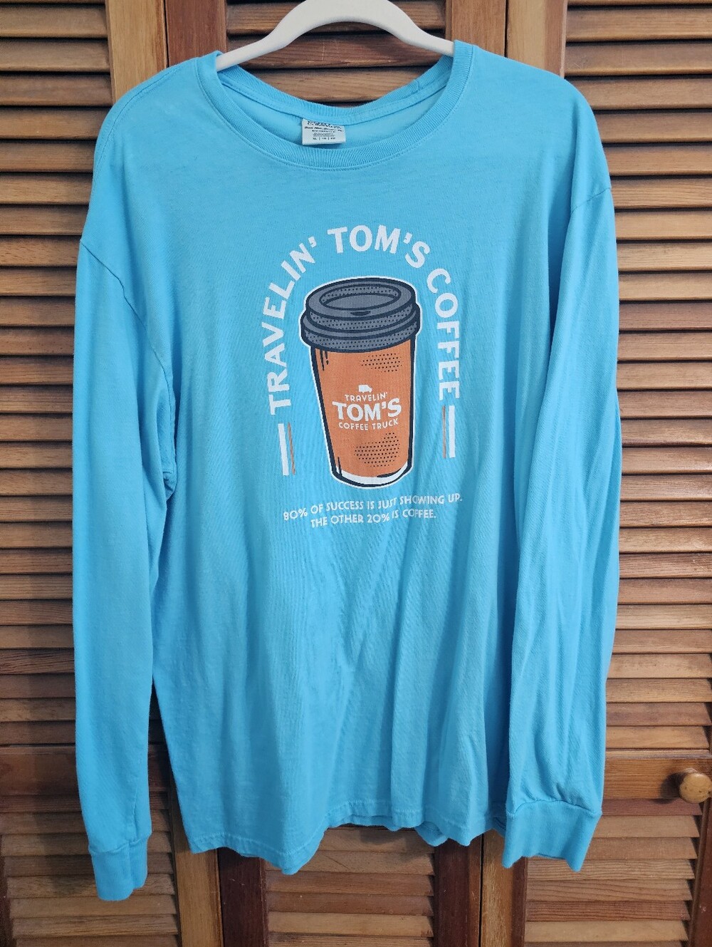 Travelin' Tom's Coffee Blue Long Sleeve Graphic Tee – Size XL